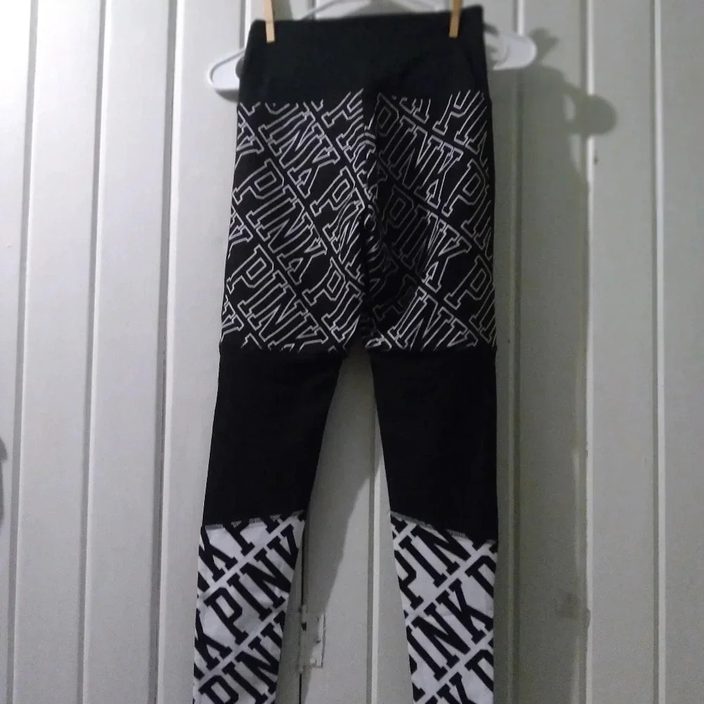 VS PINK writeout leggings X-small NWOT